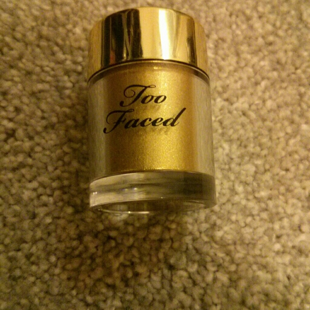 Too faced pure gold glitter